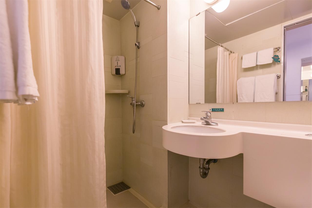 Bestay Hotel Express Shenyang Imperial Palace Huaiyuanmen Subway Station ภายนอก รูปภาพ